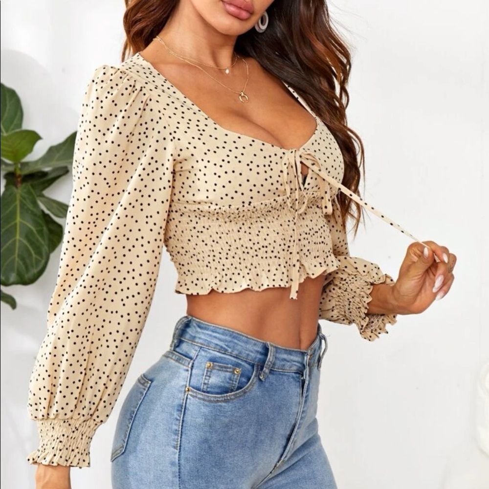 Shirred Hem Knotted Polka-dot Print Top